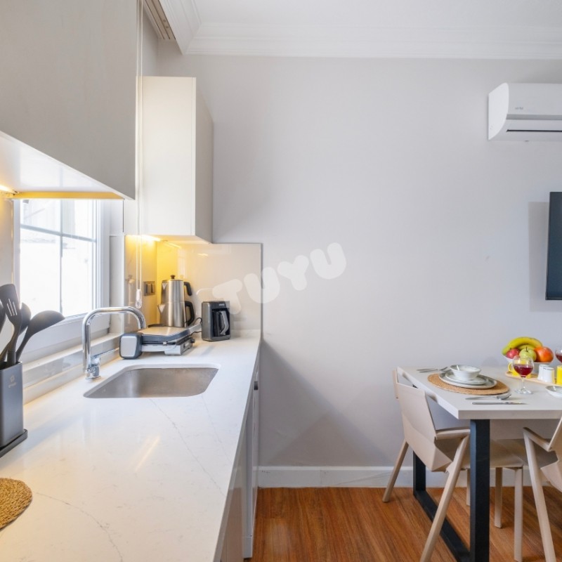Tuyu Apart Sarı Suit