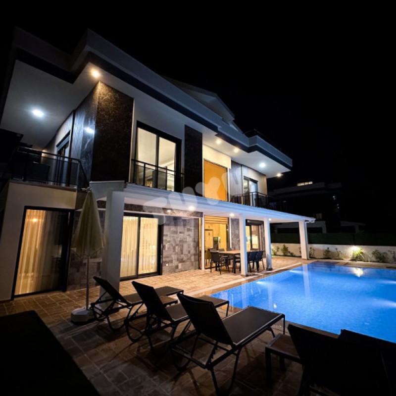 Villa Tuyu 1-16 / Mars 3
