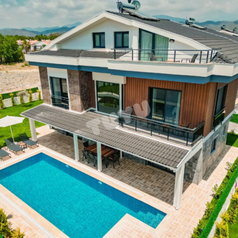 Villa Tuyu 1-21 / Venüs 4