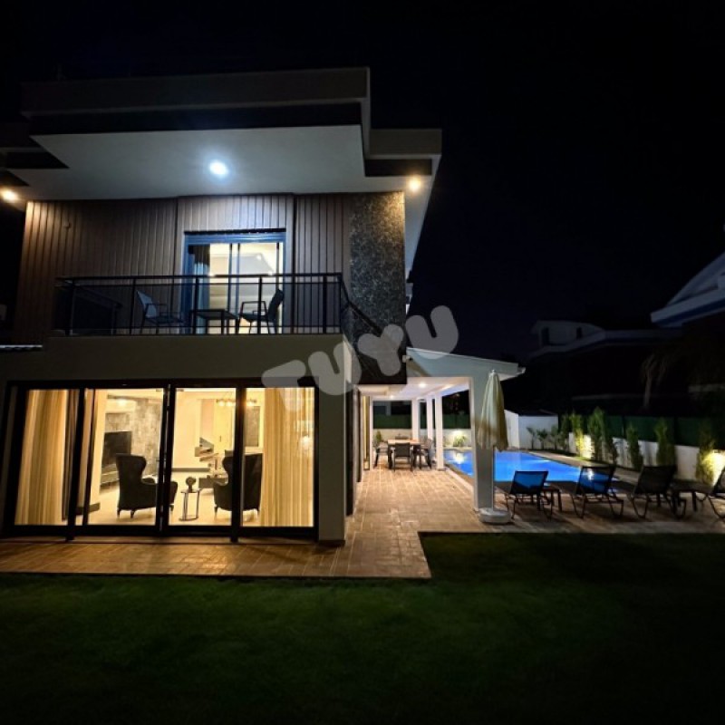 Villa Tuyu 1-25 / Dünya 3