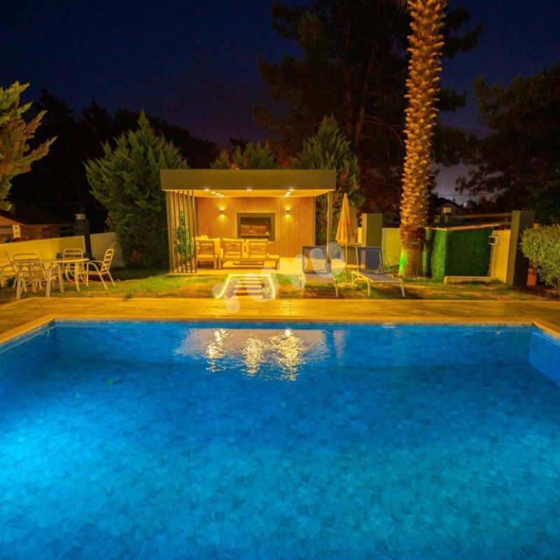 Villa Tuyu 10-26