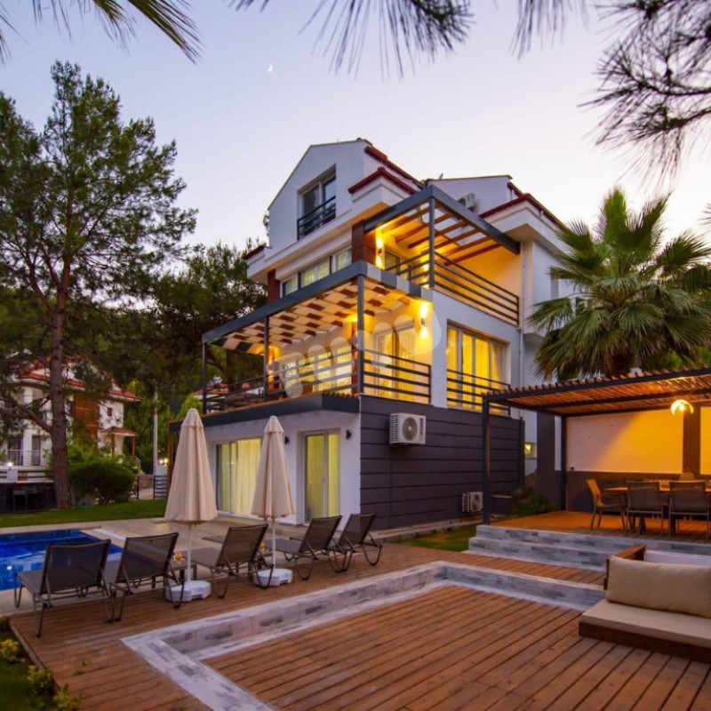 Villa Tuyu 10-27
