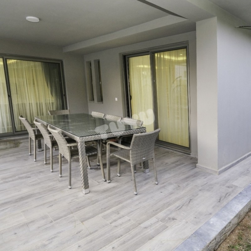 Villa Tuyu 10-62 / Oscar