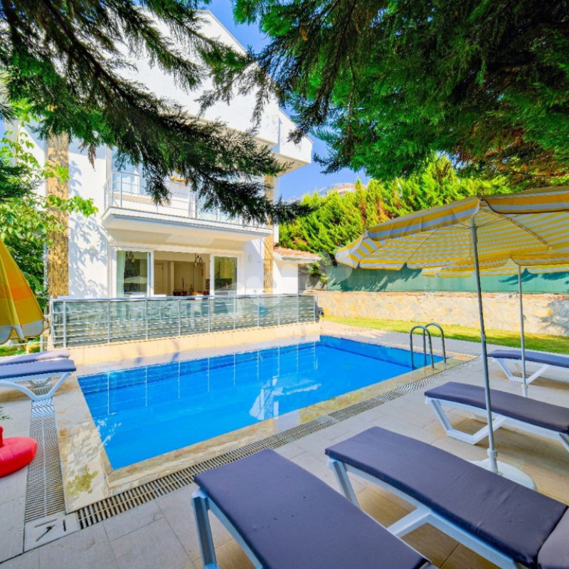 Villa Tuyu 10-33