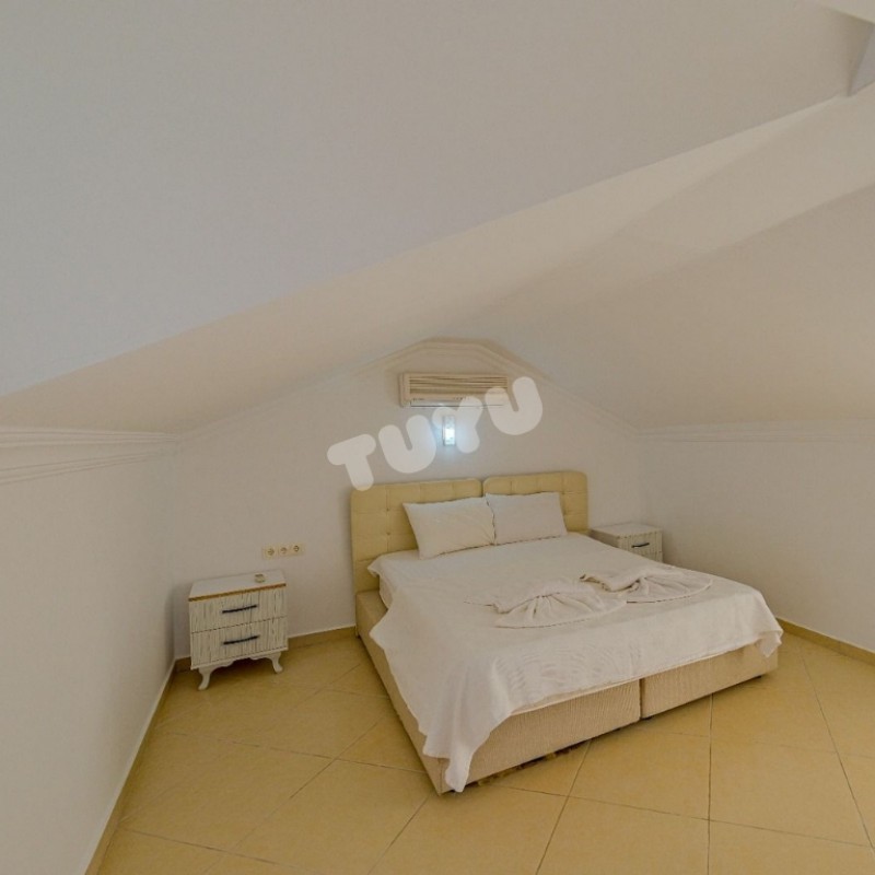 Villa Tuyu 10-33