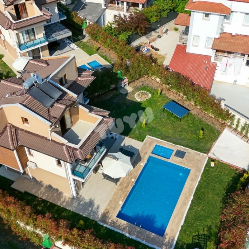 Villa Tuyu 10-35