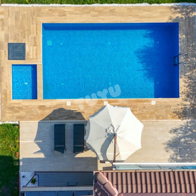 Villa Tuyu 10-37