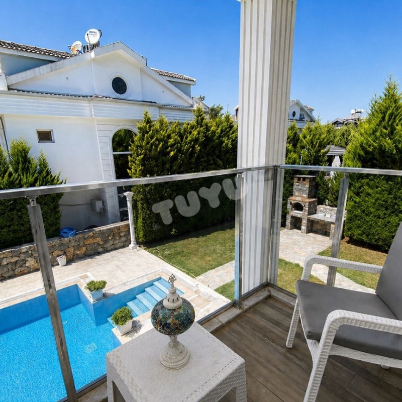 Villa Tuyu 10-45 / Diva