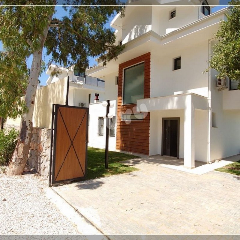 Villa Tuyu 10-52 / Ruken