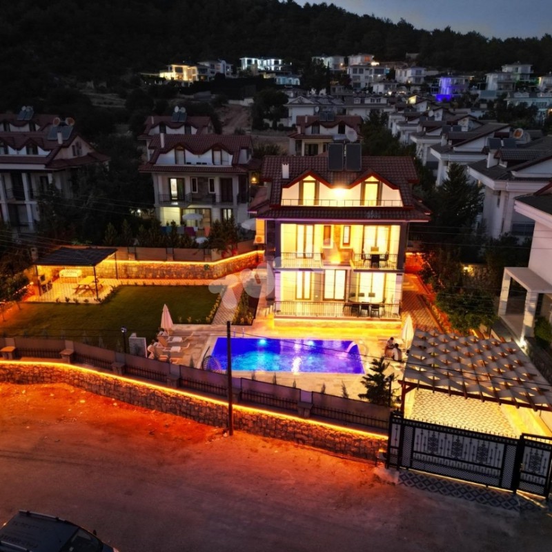 Villa tuyu 10-55 / Amour