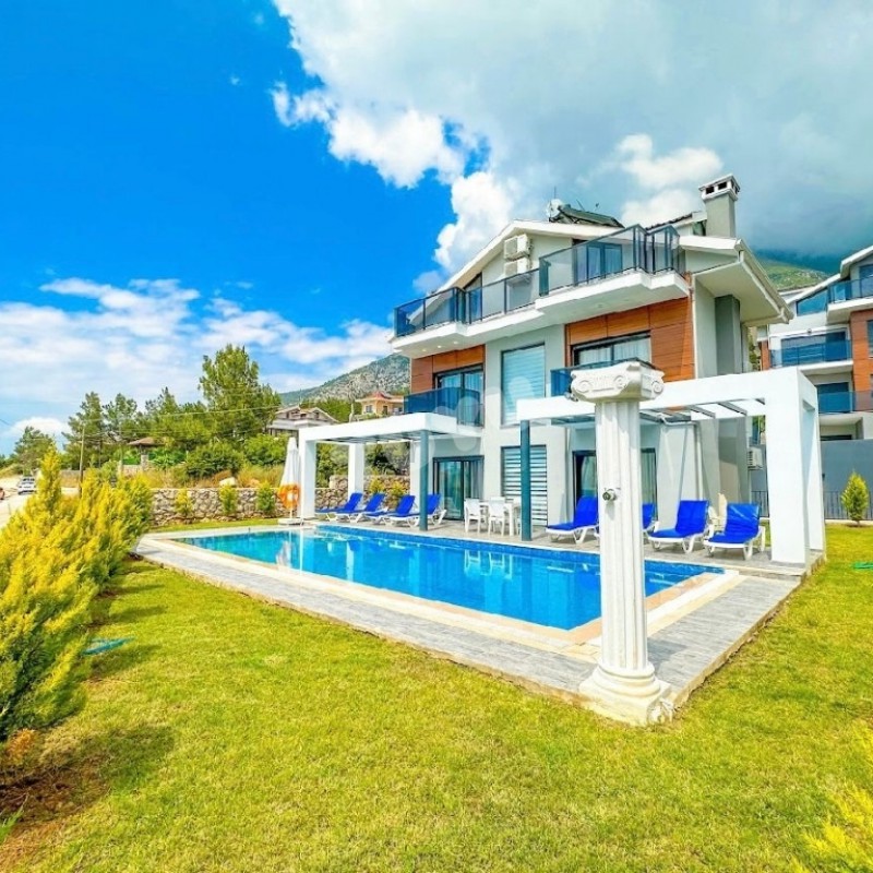 Villa Tuyu 10-59 / Lazuli