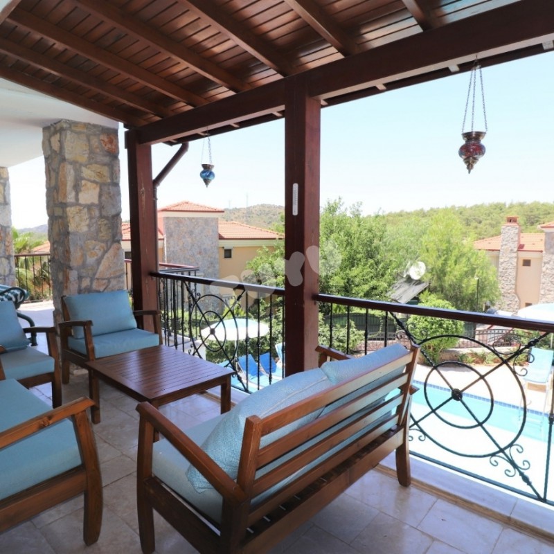 Villa Tuyu 10-79 / Araxa 7