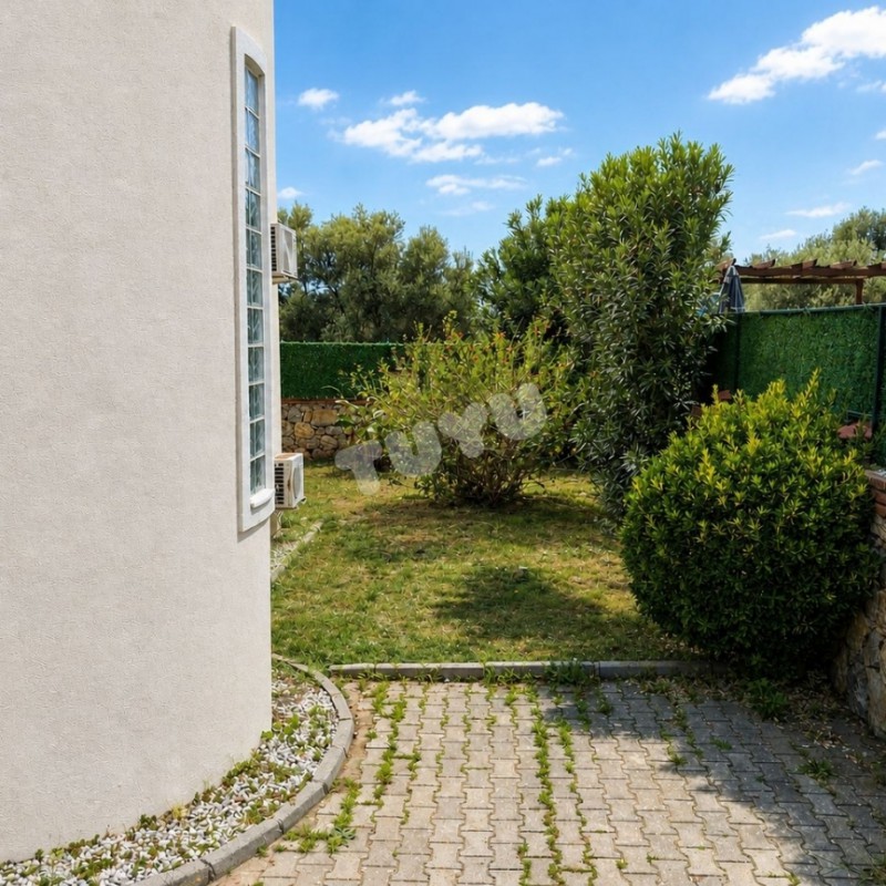 Villa Tuyu 10-61 / Eskiağaç