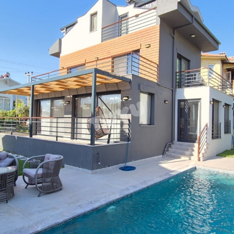 Villa Tuyu 10-73 / Likya Milay
