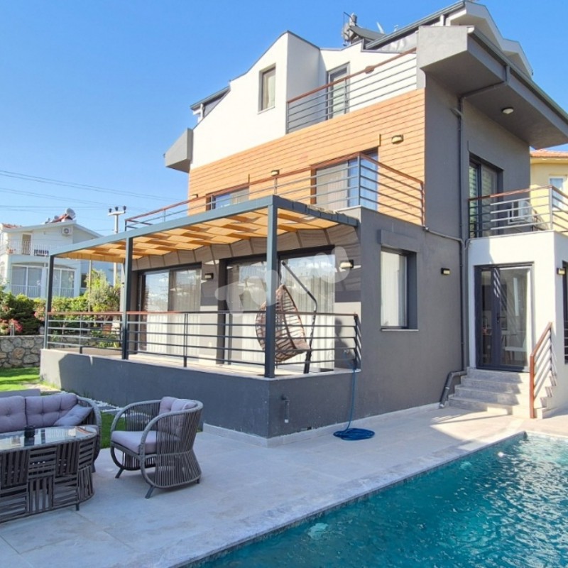 Villa Tuyu 10-73 / Likya Milay