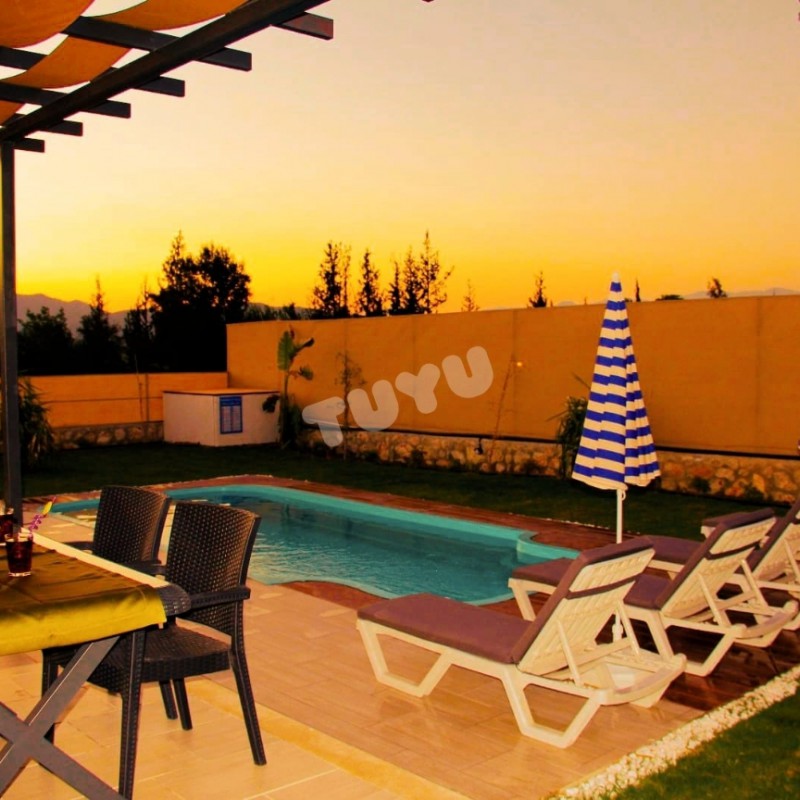 Villa Tuyu 14-11 / Zümrüdi