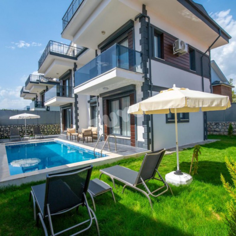 Villa Tuyu 14-9 / Derinhera 2
