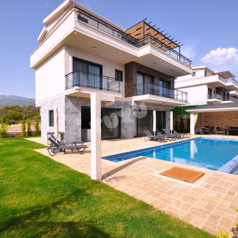 Villa Tuyu 16-33