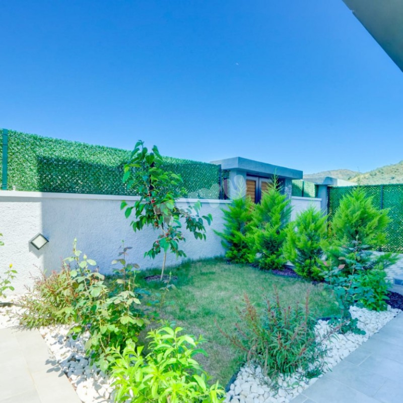 Villa Tuyu 6-4