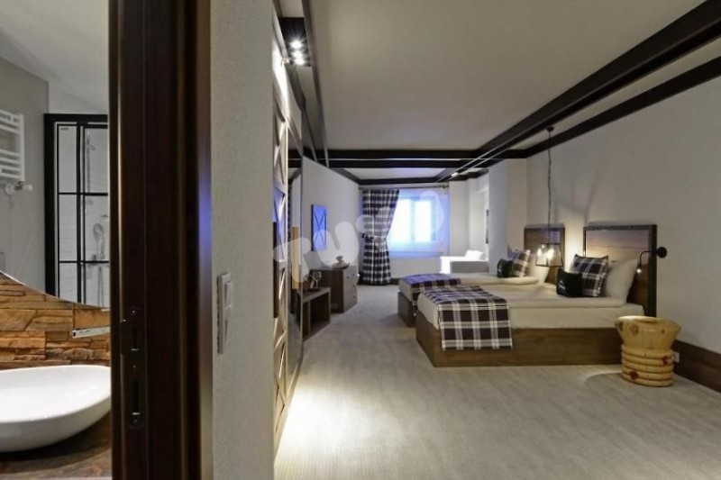 Karinna Hotel Deluxe Family Suit 4 Pax