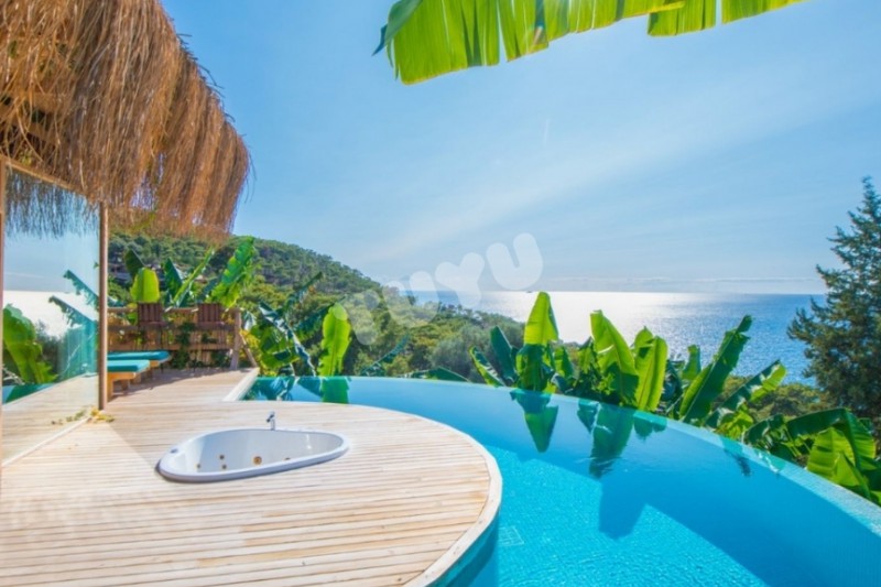 FARALYA SEAWİEV HOTEL - Nergis (Özel Havuzlu ve Jakuzili)