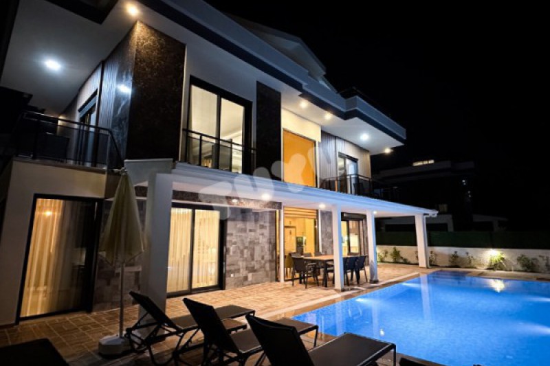 Villa Tuyu 1-16 / Mars 3