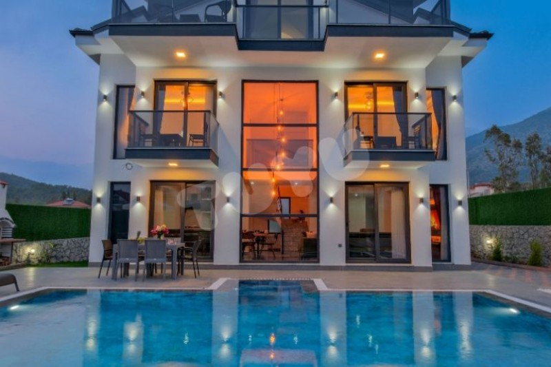 Villa Tuyu 10-25