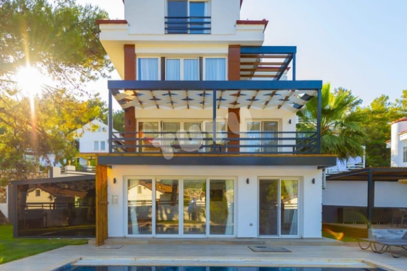 Villa Tuyu 10-27