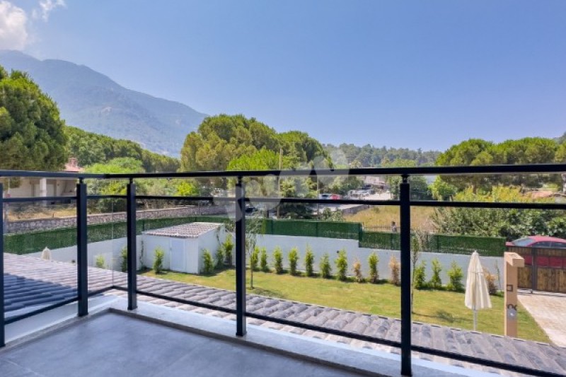 Villa Tuyu 10-30 / Şimal