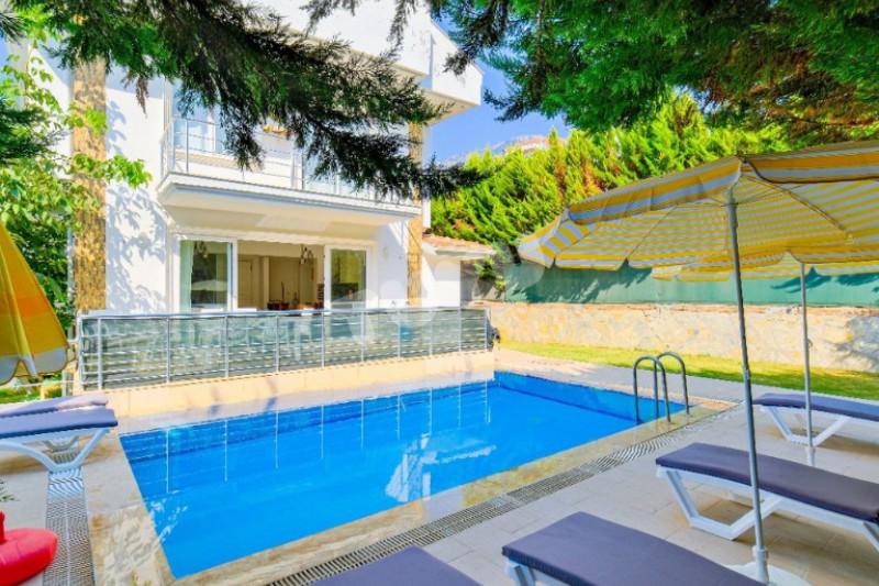 Villa Tuyu 10-33