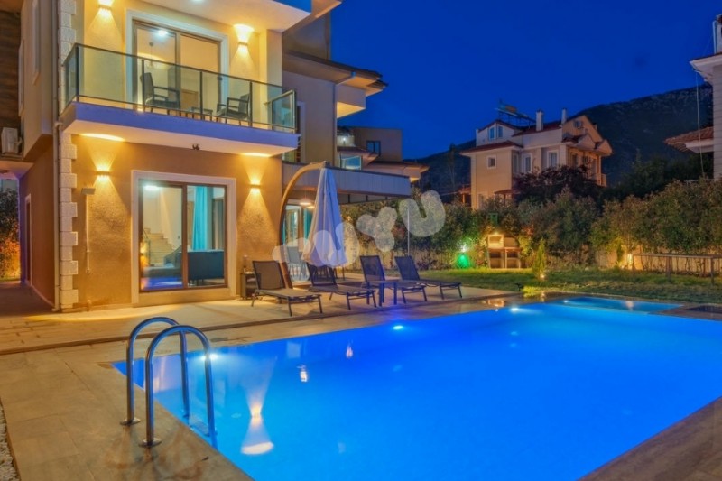 Villa Tuyu  10-38 / Lavanta 4