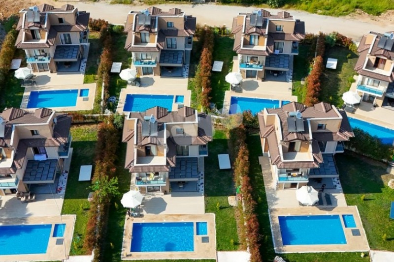 Villa Tuyu  10-38