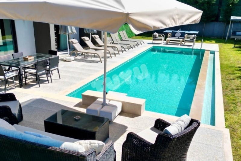 Villa Tuyu 10-54 / Maya Premium