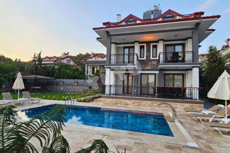 Villa tuyu 10-55 / Amour