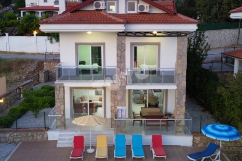 Villa Tuyu 10-58 / Lemon 3