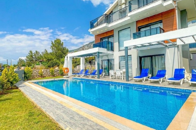 Villa Tuyu 10-59 / Lazuli