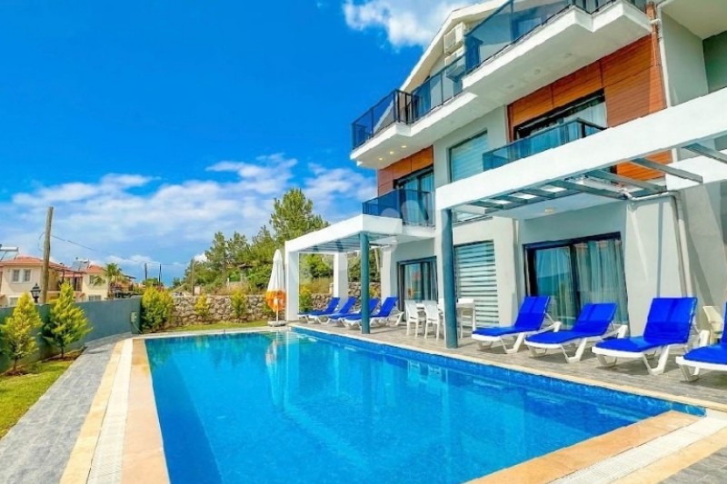 Villa Tuyu 10-59 / Lazuli