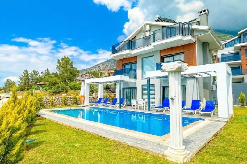 Villa Tuyu 10-59 / Lazuli