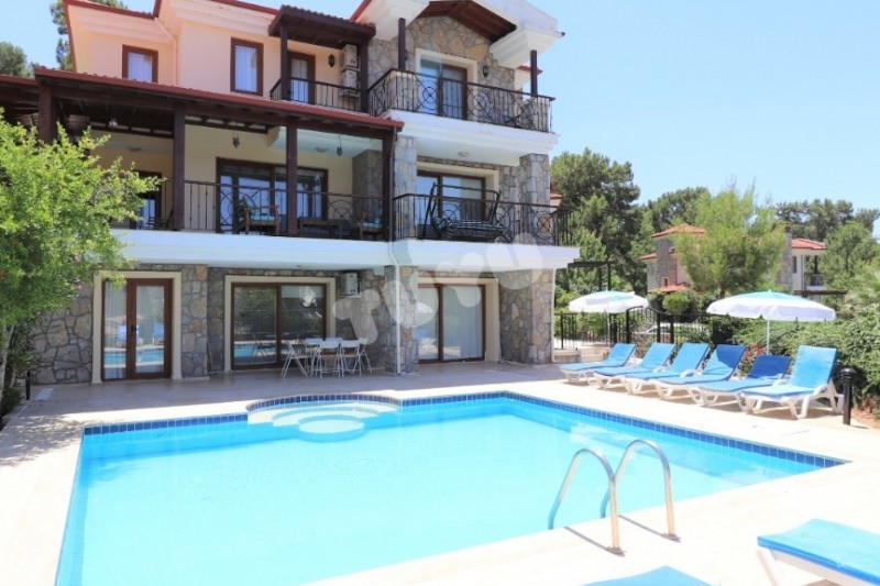 Villa Tuyu 10-79 / Araxa 7