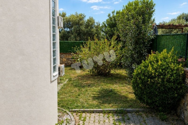 Villa Tuyu 10-61 / Eskiağaç