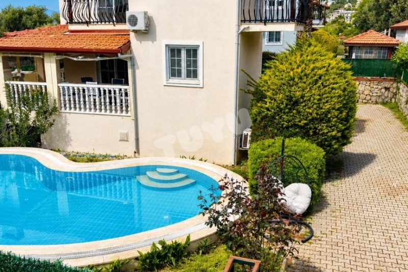 Villa Tuyu 10-61 / Eskiağaç