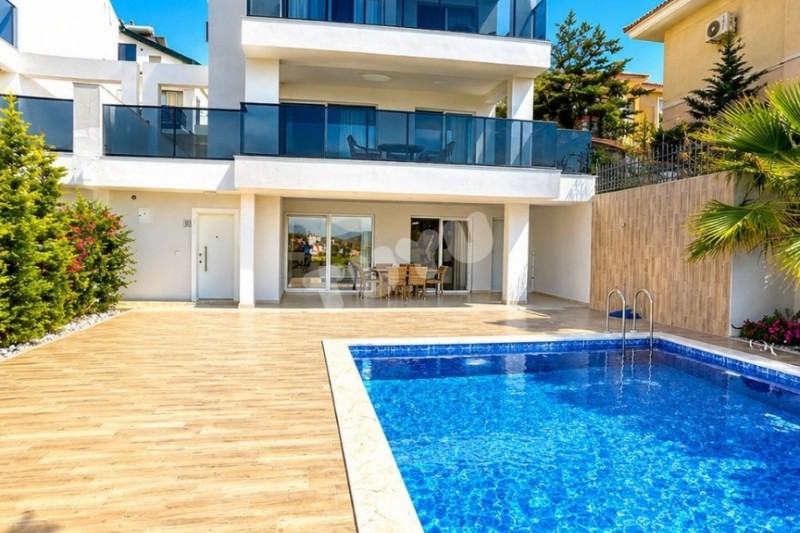 Villa Tuyu 10-69 / Sky Life A