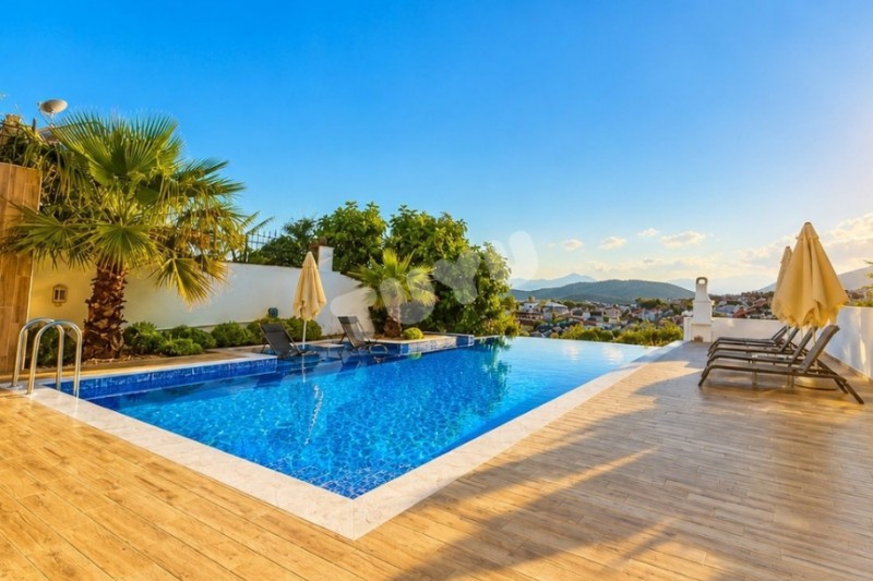 Villa Tuyu 10-69 / Sky Life A