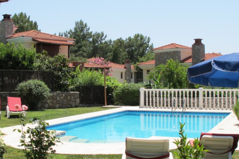 Villa Tuyu 10-90 / Araxa 20