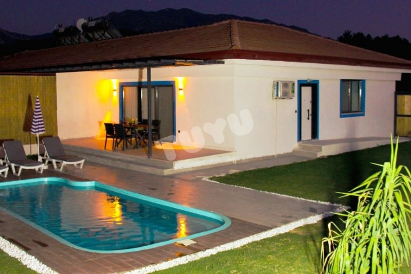 Villa Tuyu 14-11 / Zümrüdi