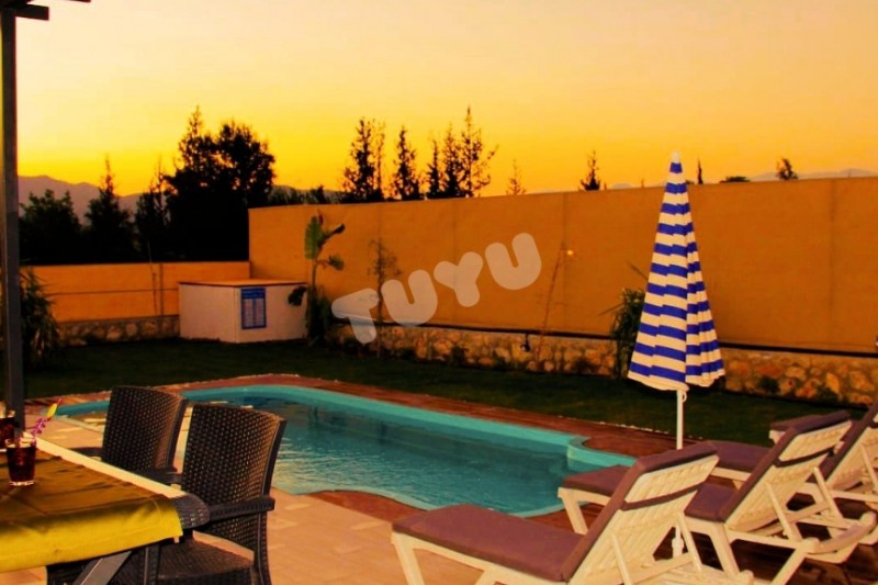 Villa Tuyu 14-11 / Zümrüdi