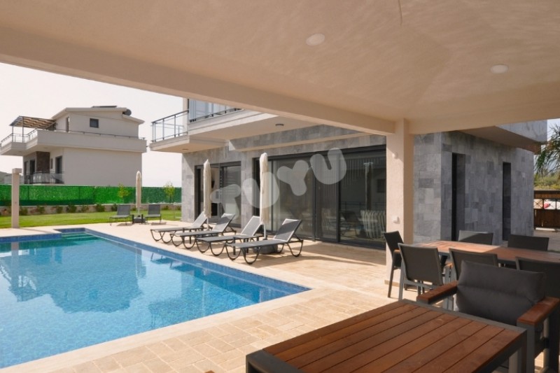 Villa Tuyu 16-32