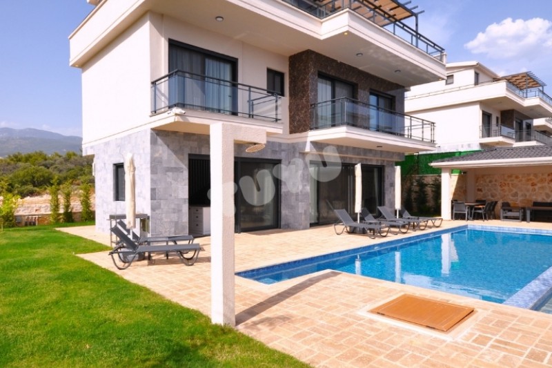 Villa Tuyu 16-33