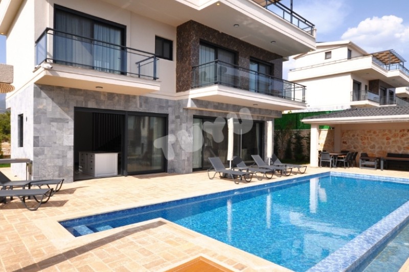 Villa Tuyu 16-33